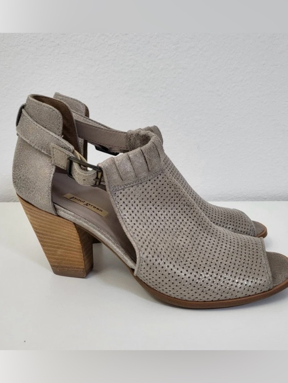 Paul Green Colleen Peep Toe 7.5 Metallic Taupe Gray Leather Booties Heels
